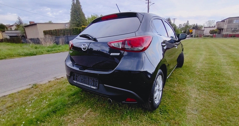 Mazda 2 cena 37900 przebieg: 170000, rok produkcji 2015 z Sędziszów małe 781